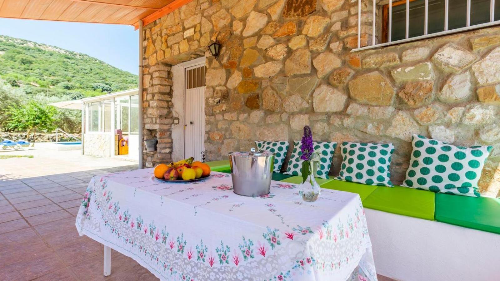 Casa Rural El Ciruelo Loco Alfarnate By Ruralidays Alfarnatejo Esterno foto